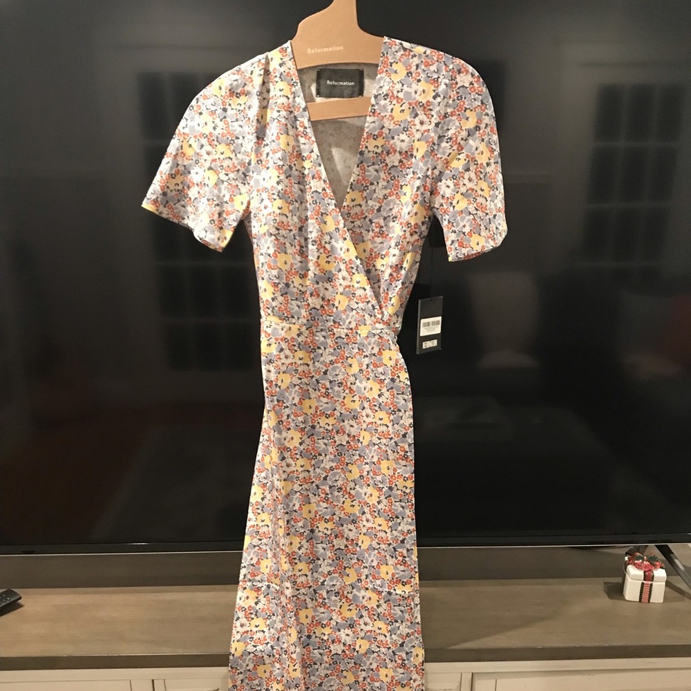 Reformation 🌸 👗 Floral, silk, wrap midi dress XS